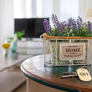 https://genteel-home-litoral.es-andalucia.com